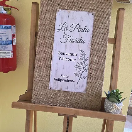 La Perla Fiorita 펜션 셀라기우스